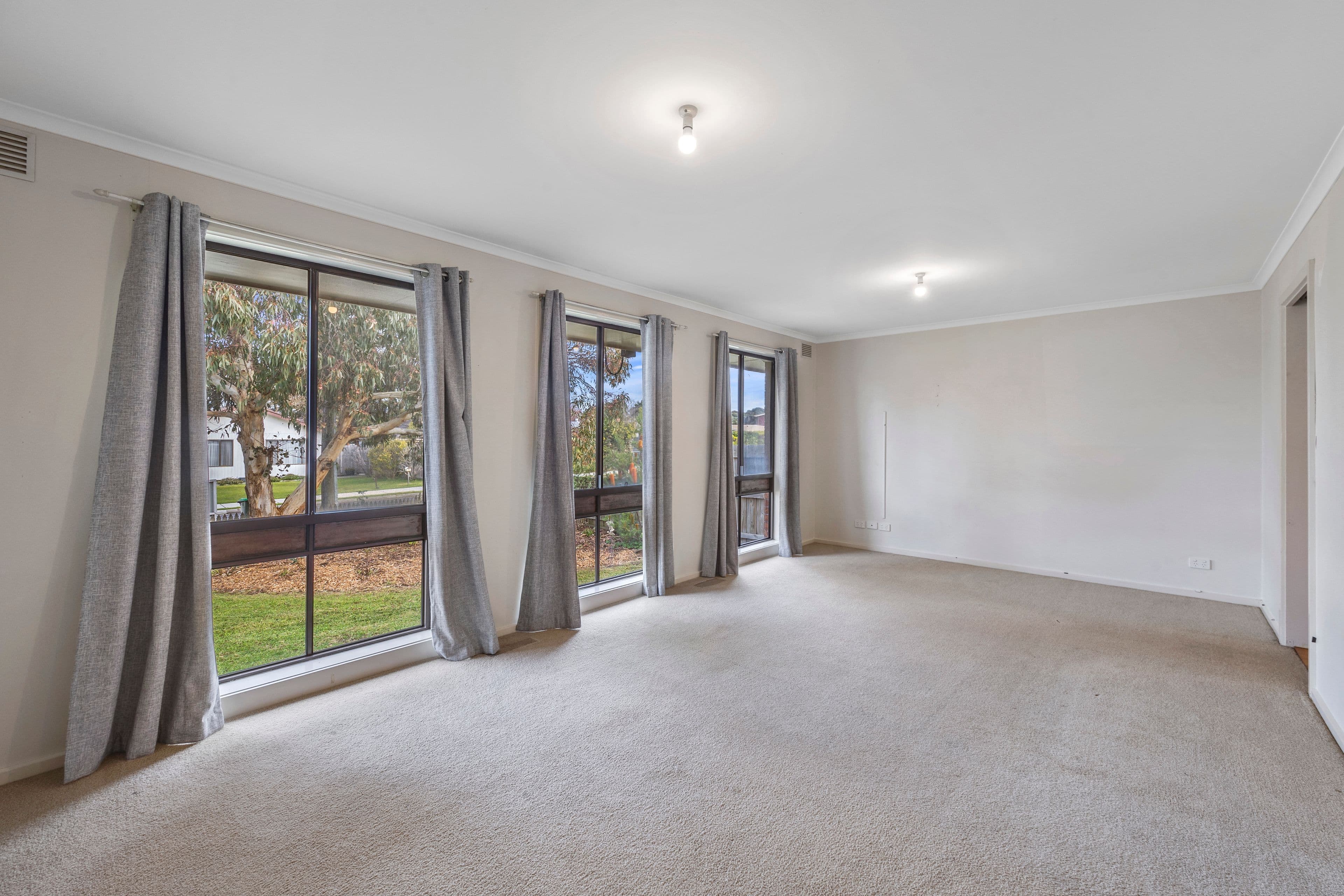 16 Storey Street, Wonthaggi VIC 3995, Wonthaggi - Thumbnail 2