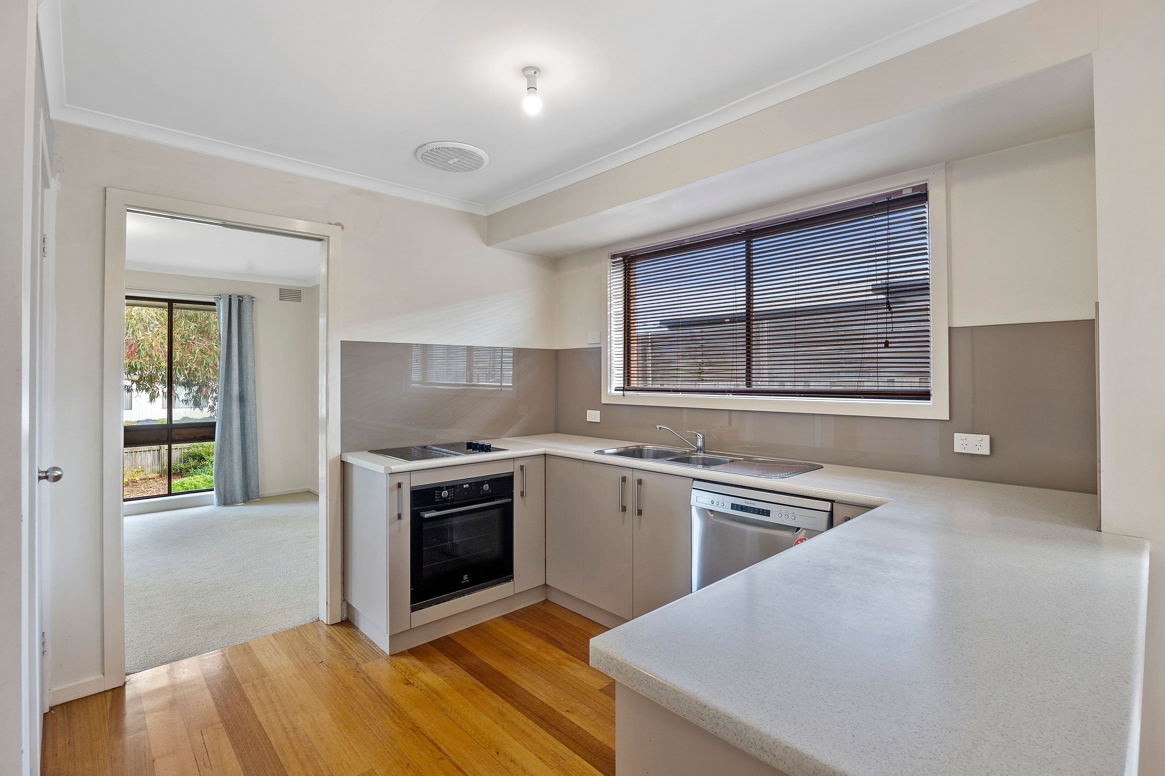 16 Storey Street, Wonthaggi VIC 3995, Wonthaggi - Thumbnail 5