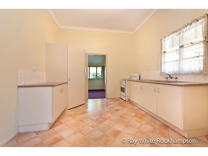 71 Albert Street, THE RANGE QLD 4700, The Range - Thumbnail 2