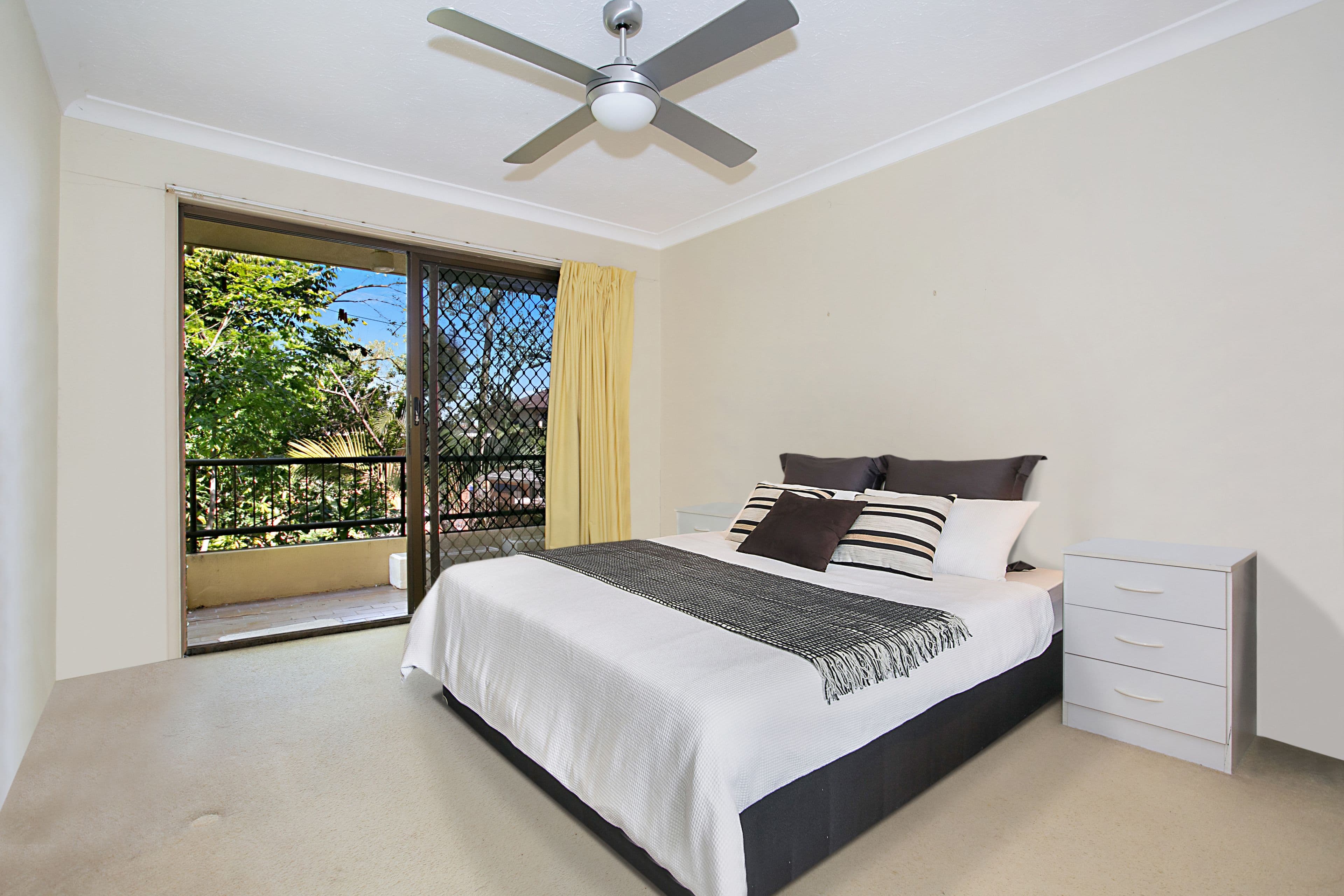 92 Stanhill Drive, Chevron Island QLD 4217, Chevron Island - Thumbnail 2