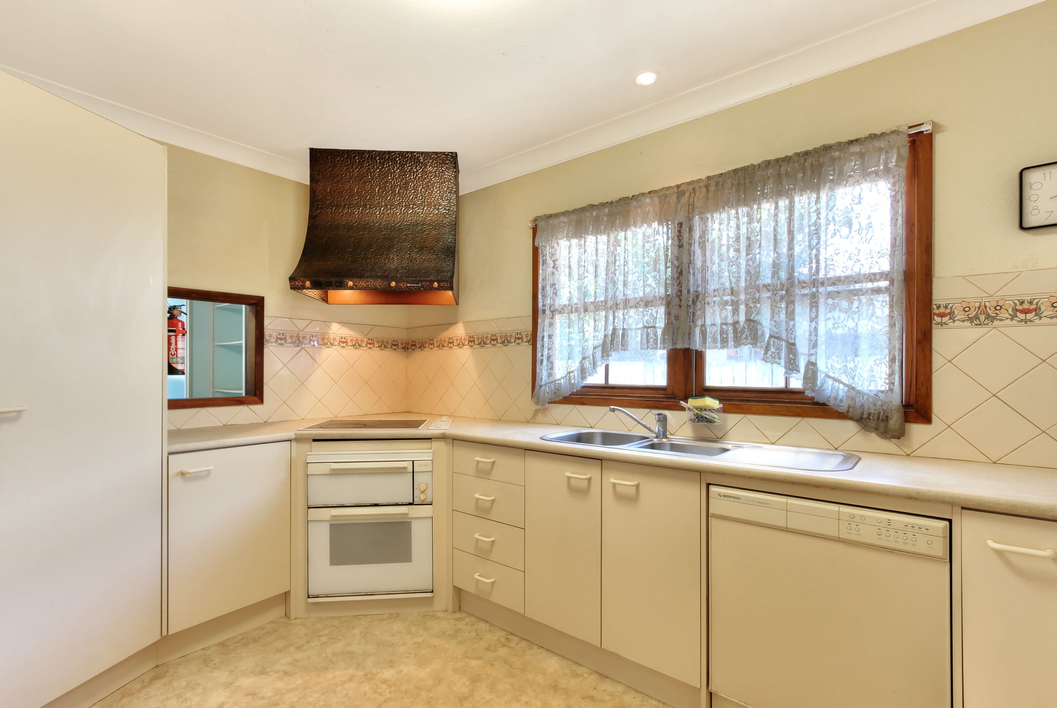 15 Shoalhaven Avenue, Springwood QLD 4127, Springwood - Thumbnail 5