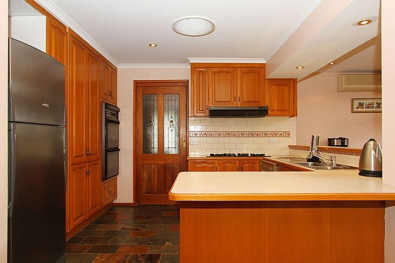 10 Mill Park Drive, MILL PARK VIC 3082, Mill Park - Thumbnail 5
