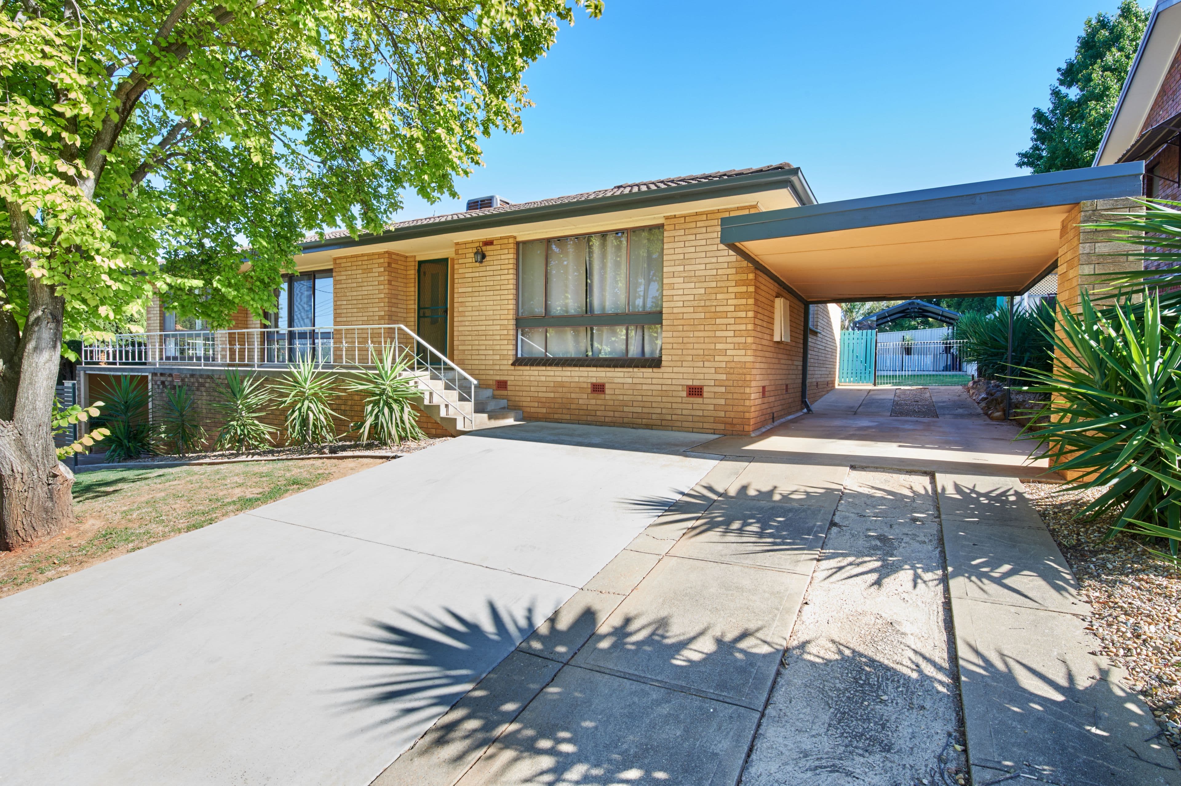 79 Leavenworth Drive, Mount Austin - Image 1