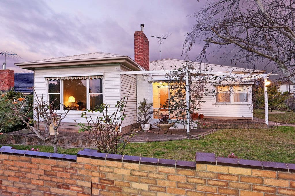16 Wyuna Parade, Belmont VIC 3216, Belmont - Image 1