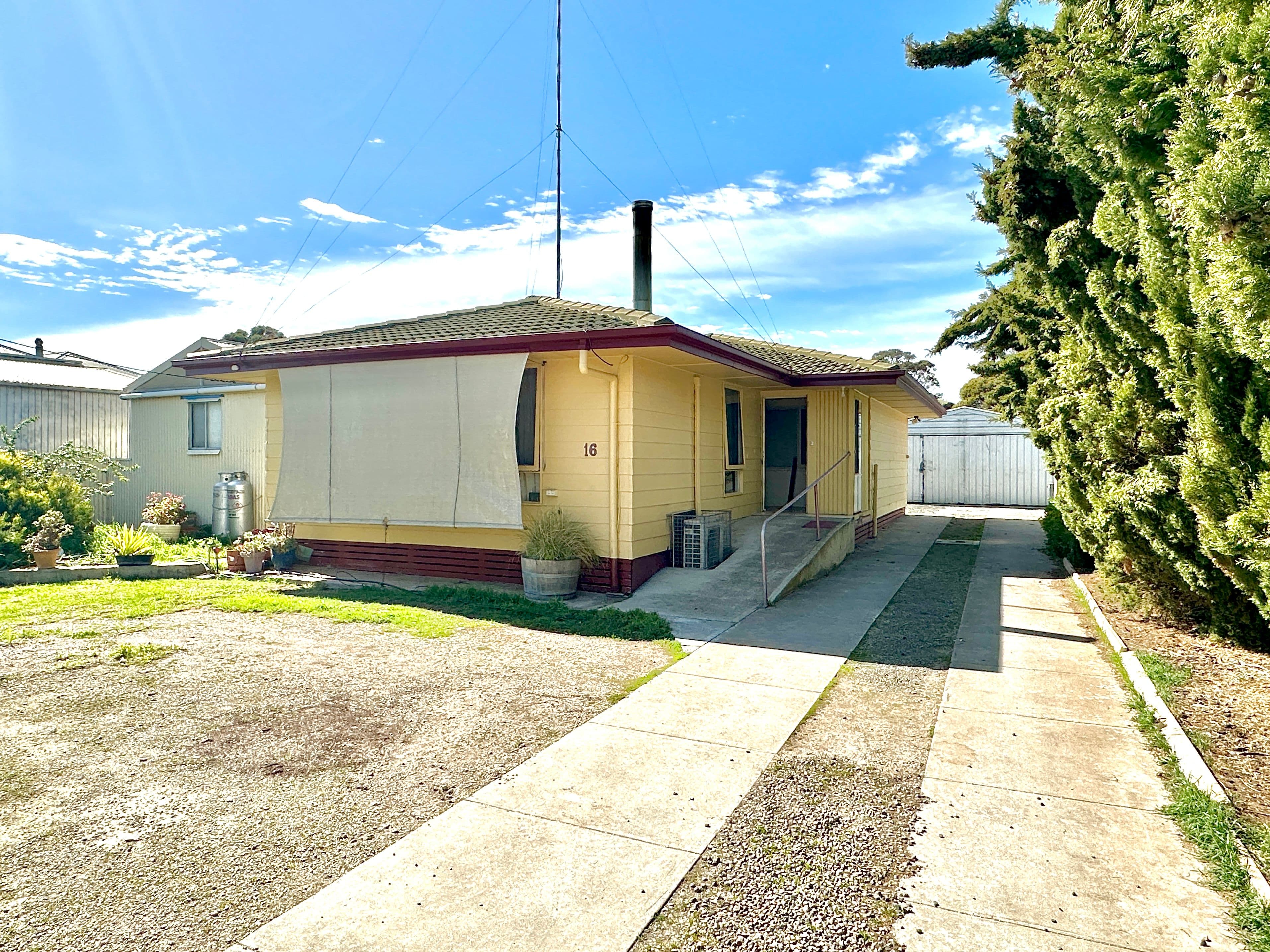 16 Murray Street, Bordertown SA 5268, Bordertown - Image 1