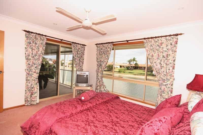 6 Bosun Boulevard, BANORA POINT NSW 2486, Banora Point - Thumbnail 2