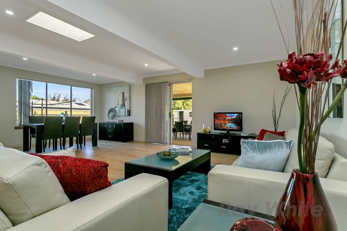 15 Long Drive, Sunbury, Sunbury - Thumbnail 4