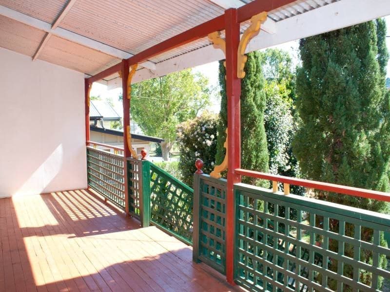 196 Perth Street, South Toowoomba - Thumbnail 3