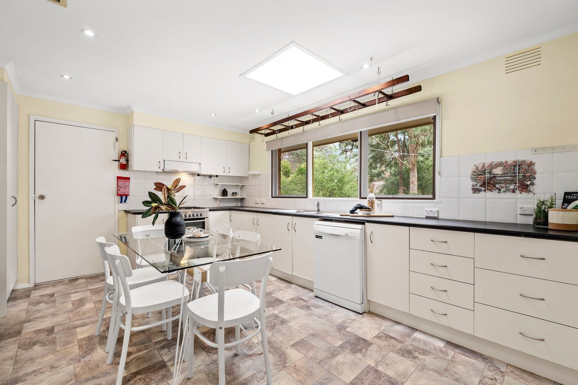 70 Clyde Street, Diamond Creek VIC 3089, Diamond Creek - Thumbnail 2