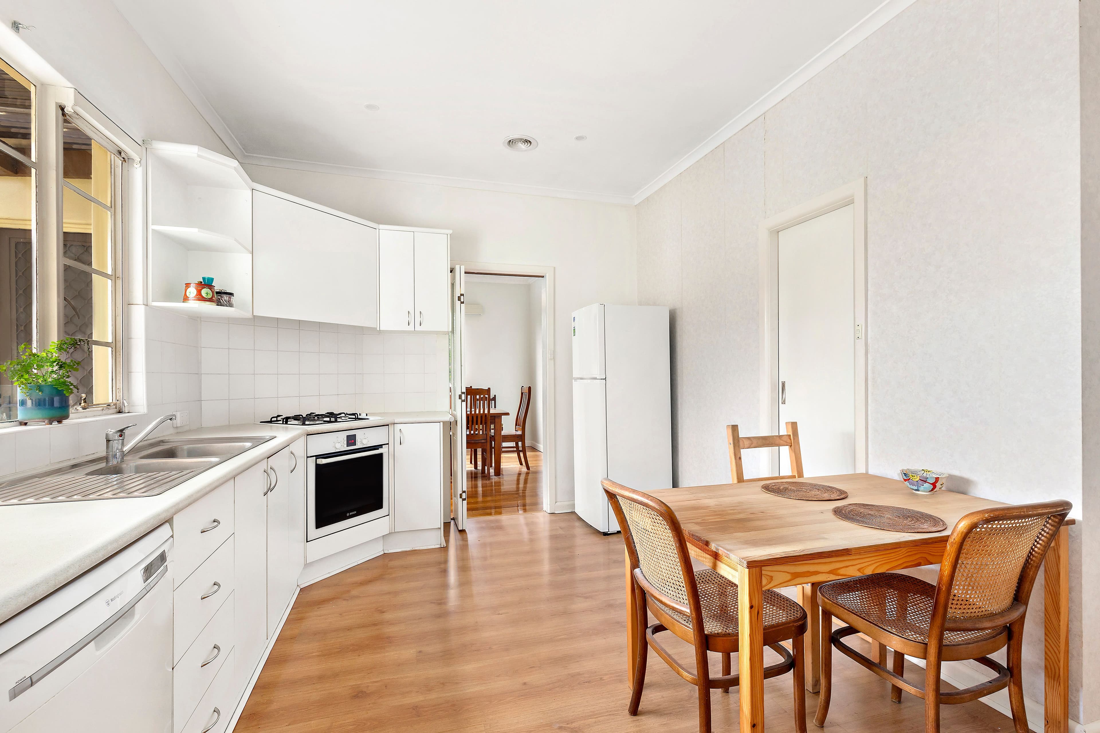 3 Brine Street, Hughesdale VIC 3166, Hughesdale - Thumbnail 5