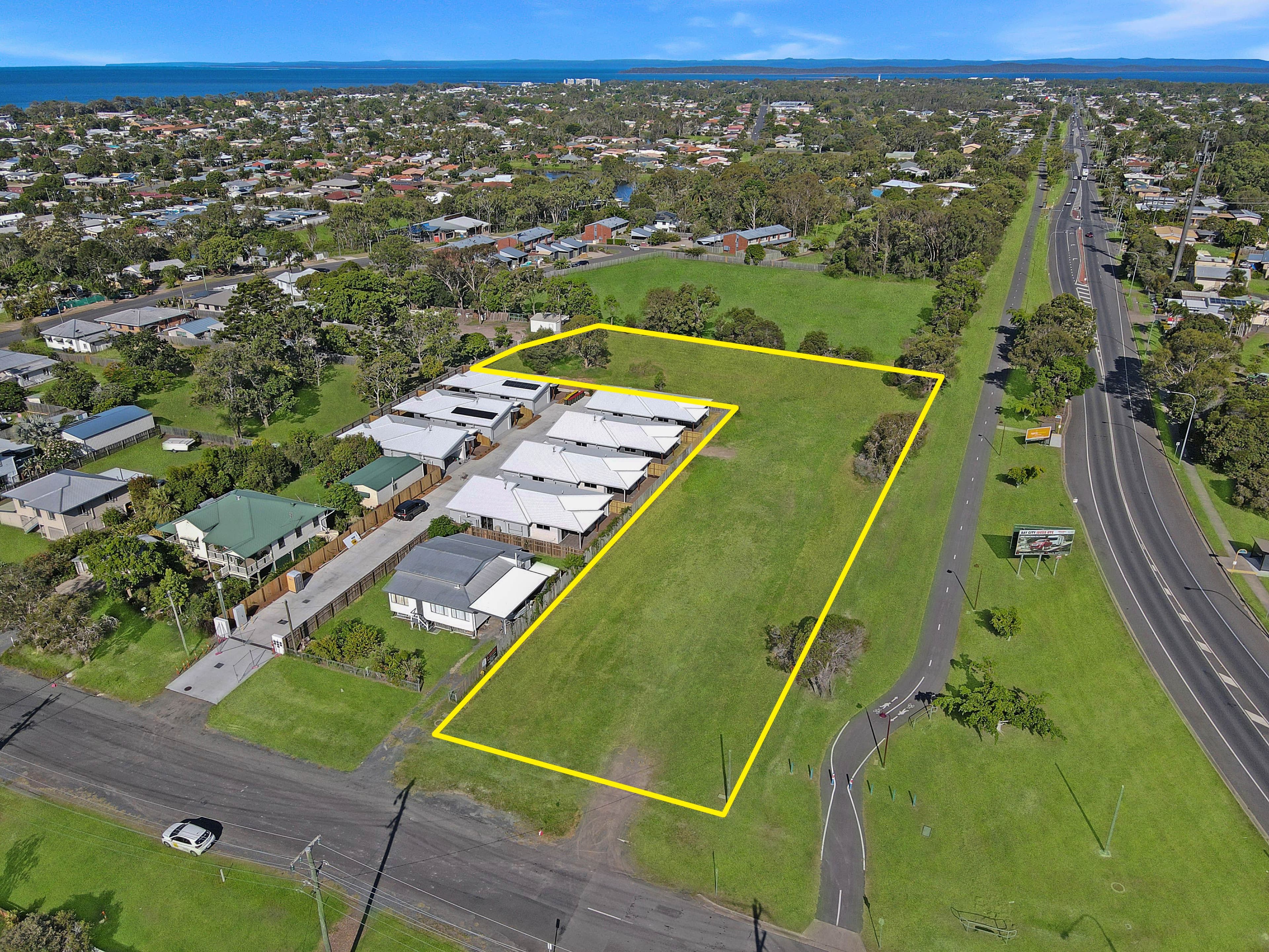 14 Honiton Street, Torquay QLD 4655, Torquay - Thumbnail 3