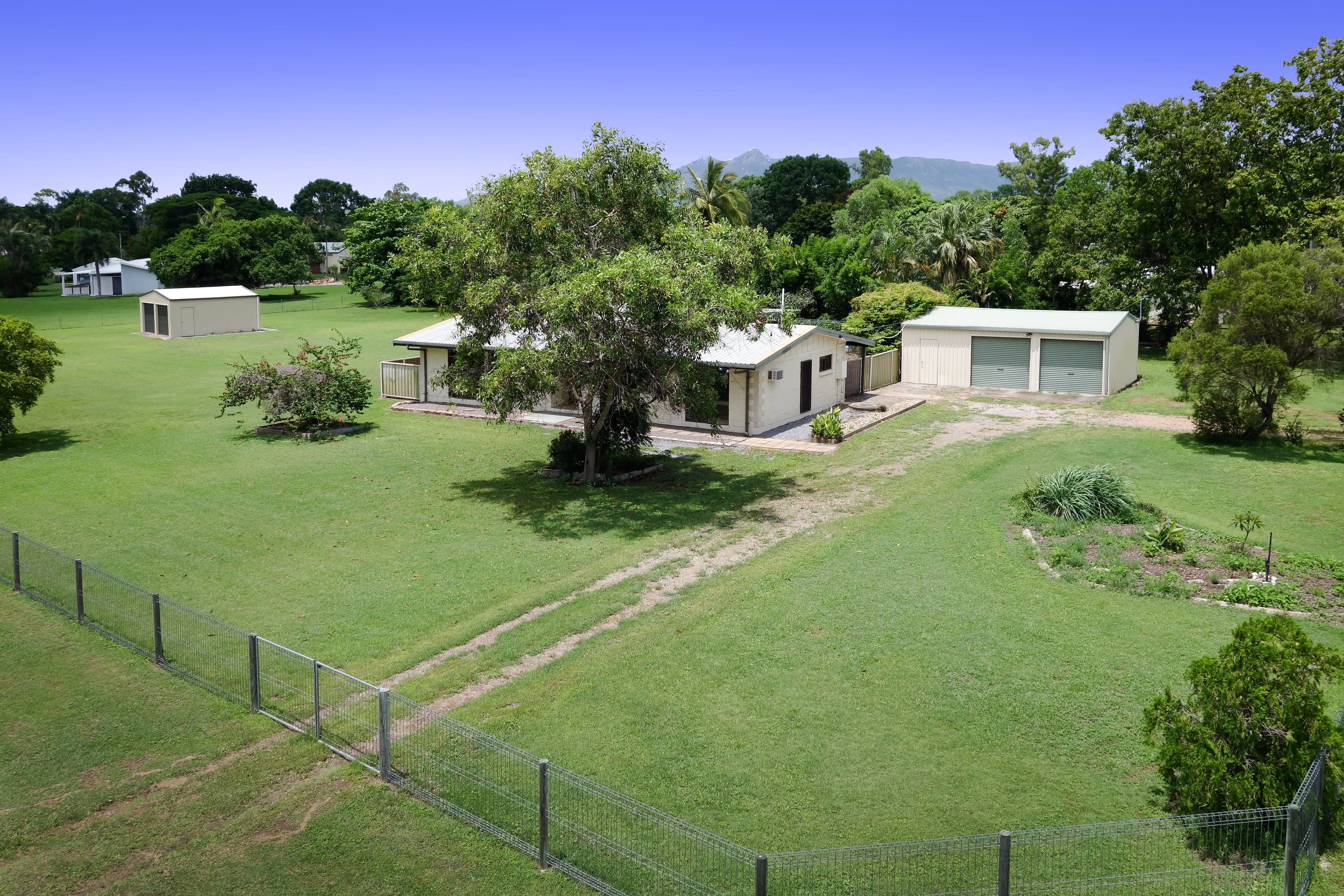 2 Cataract Avenue, Rangewood QLD 4817, Rangewood - Image 1