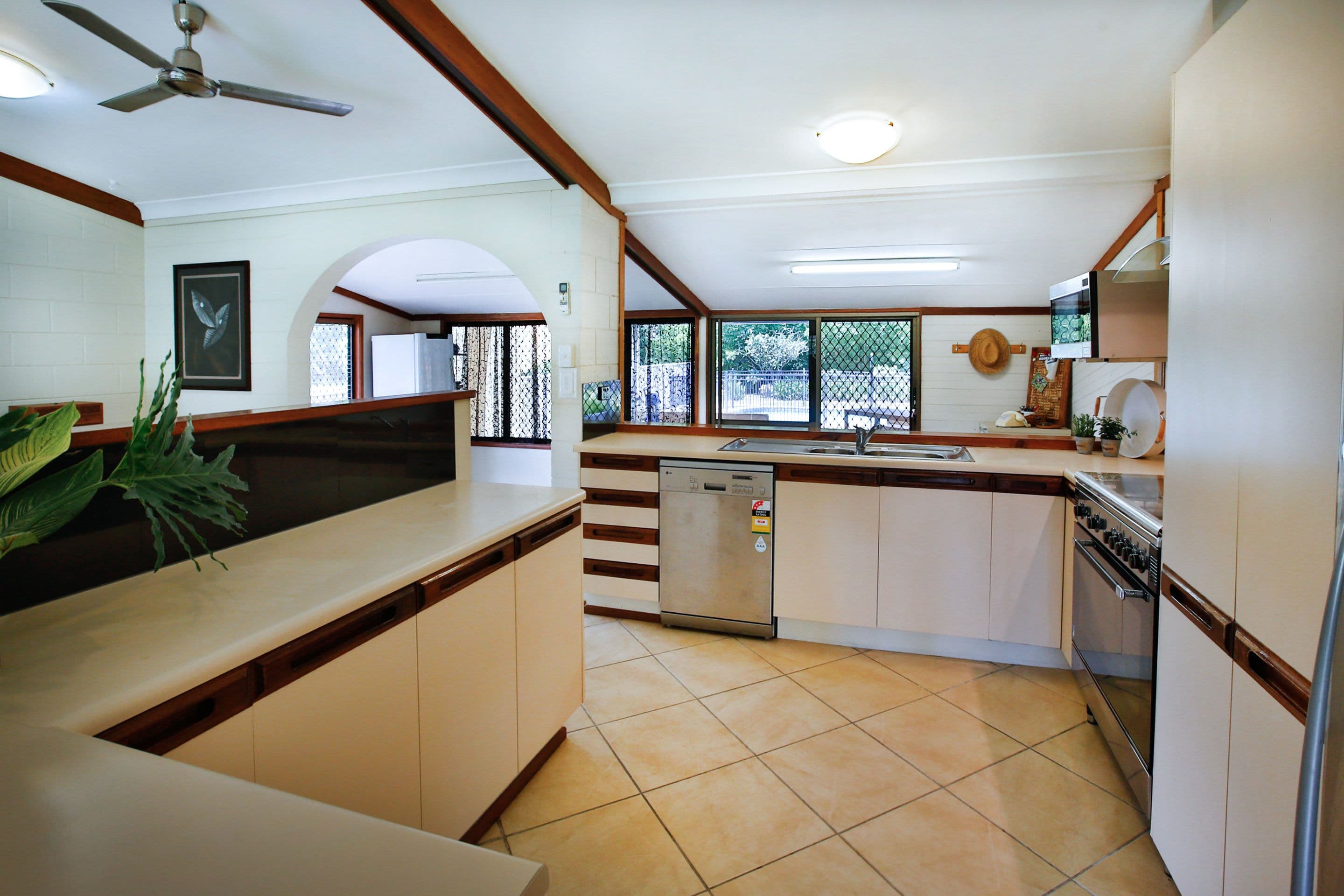 2 Cataract Avenue, Rangewood QLD 4817, Rangewood - Thumbnail 4