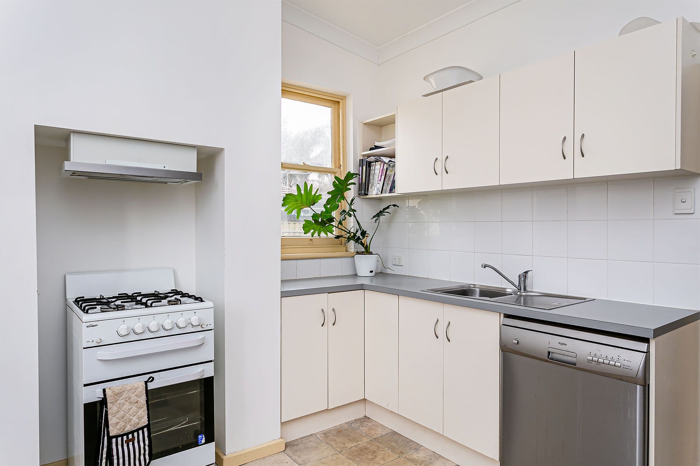 39 Warwick Street, Largs North SA 5016, Largs North - Thumbnail 6