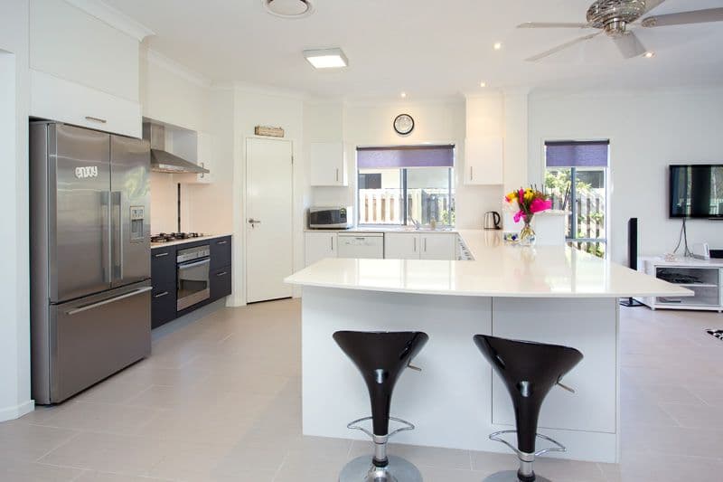 72 Petrie Crescent, Aspley QLD 4034, Aspley - Thumbnail 2