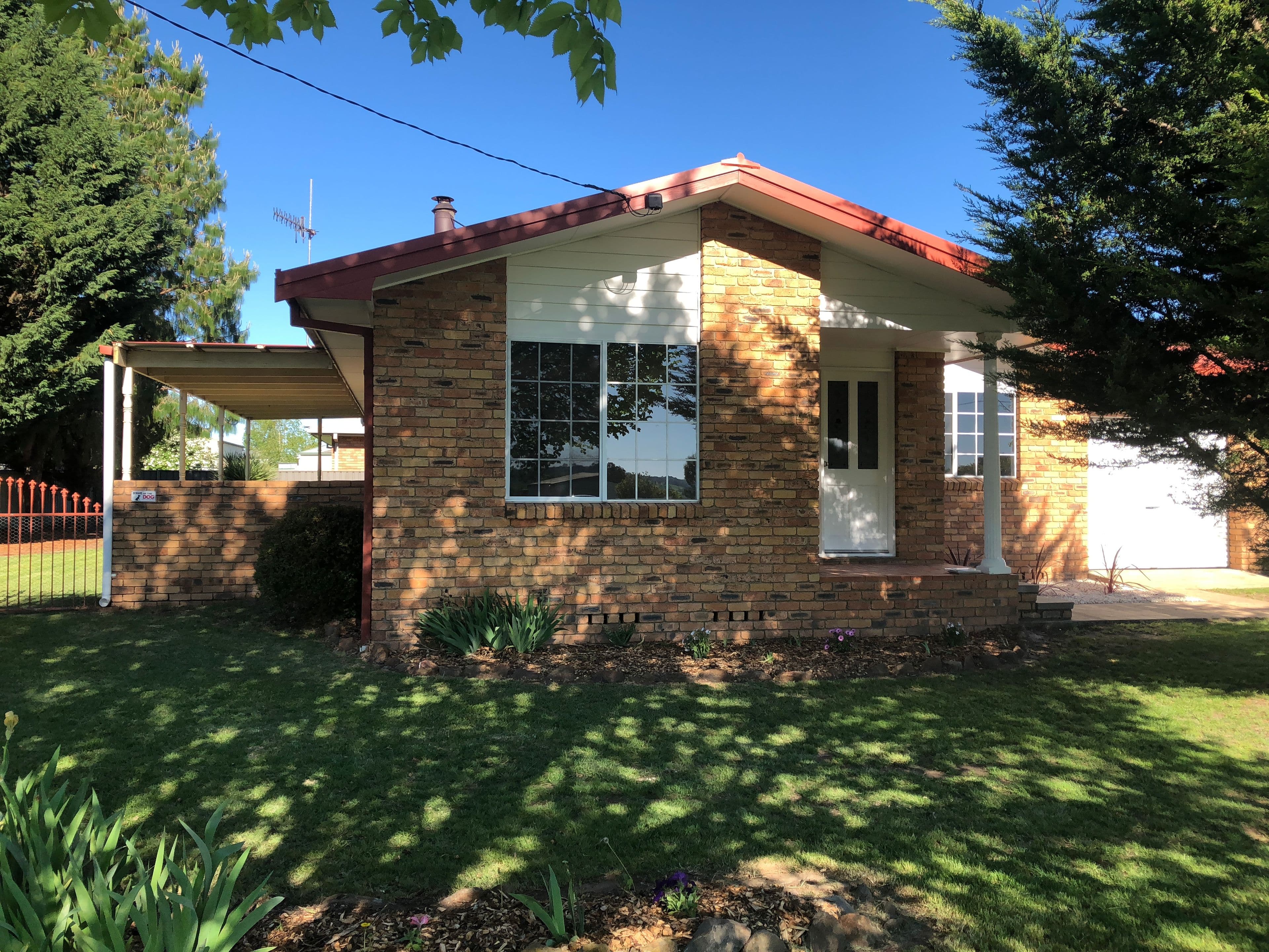 Glen Innes NSW 2370, Glen Innes - Image 1