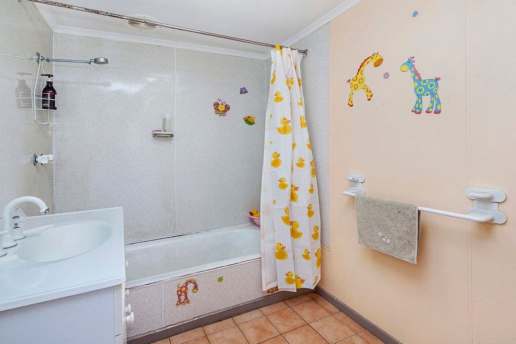 88 Beverin Street, Sebastopol VIC 3356, Sebastopol - Thumbnail 5