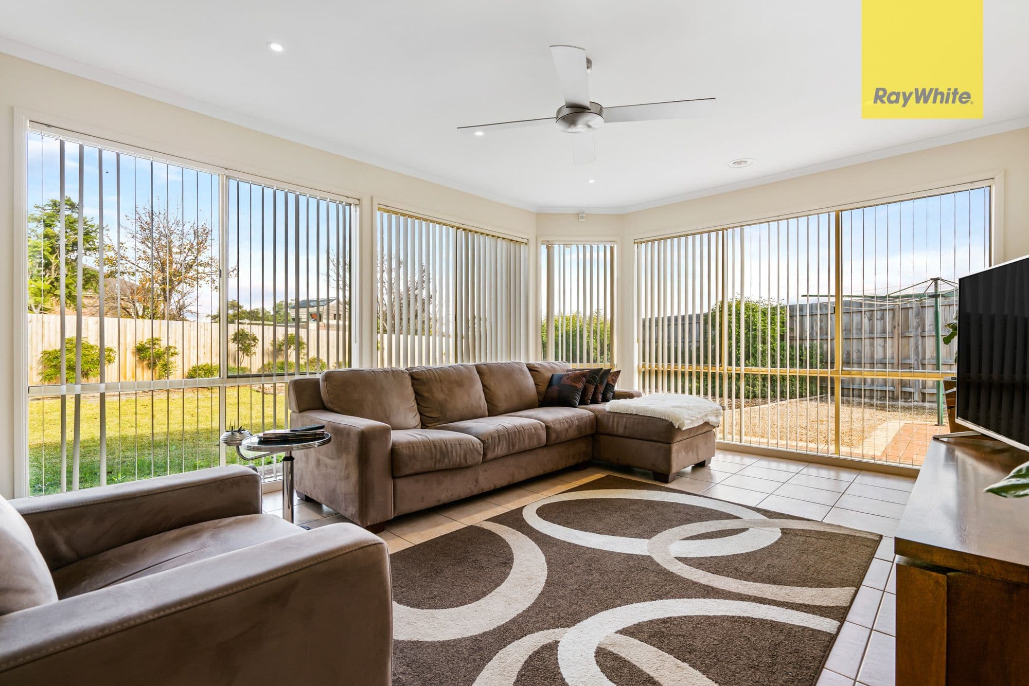 35 Perceval Crescent, Taylors Lakes VIC 3038, Taylors Lakes - Thumbnail 5