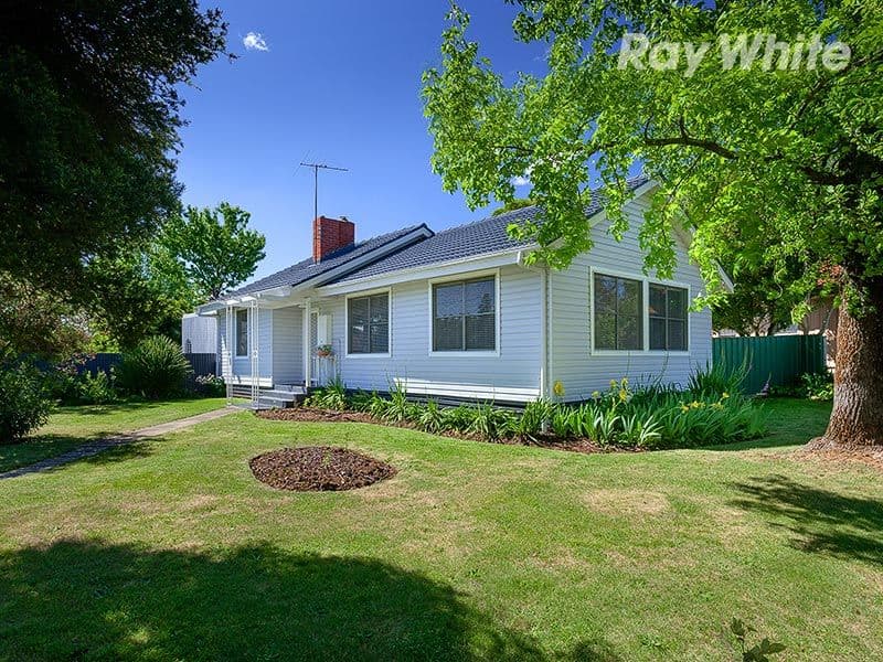 131 High Street, BEECHWORTH VIC 3747, Beechworth - Image 1