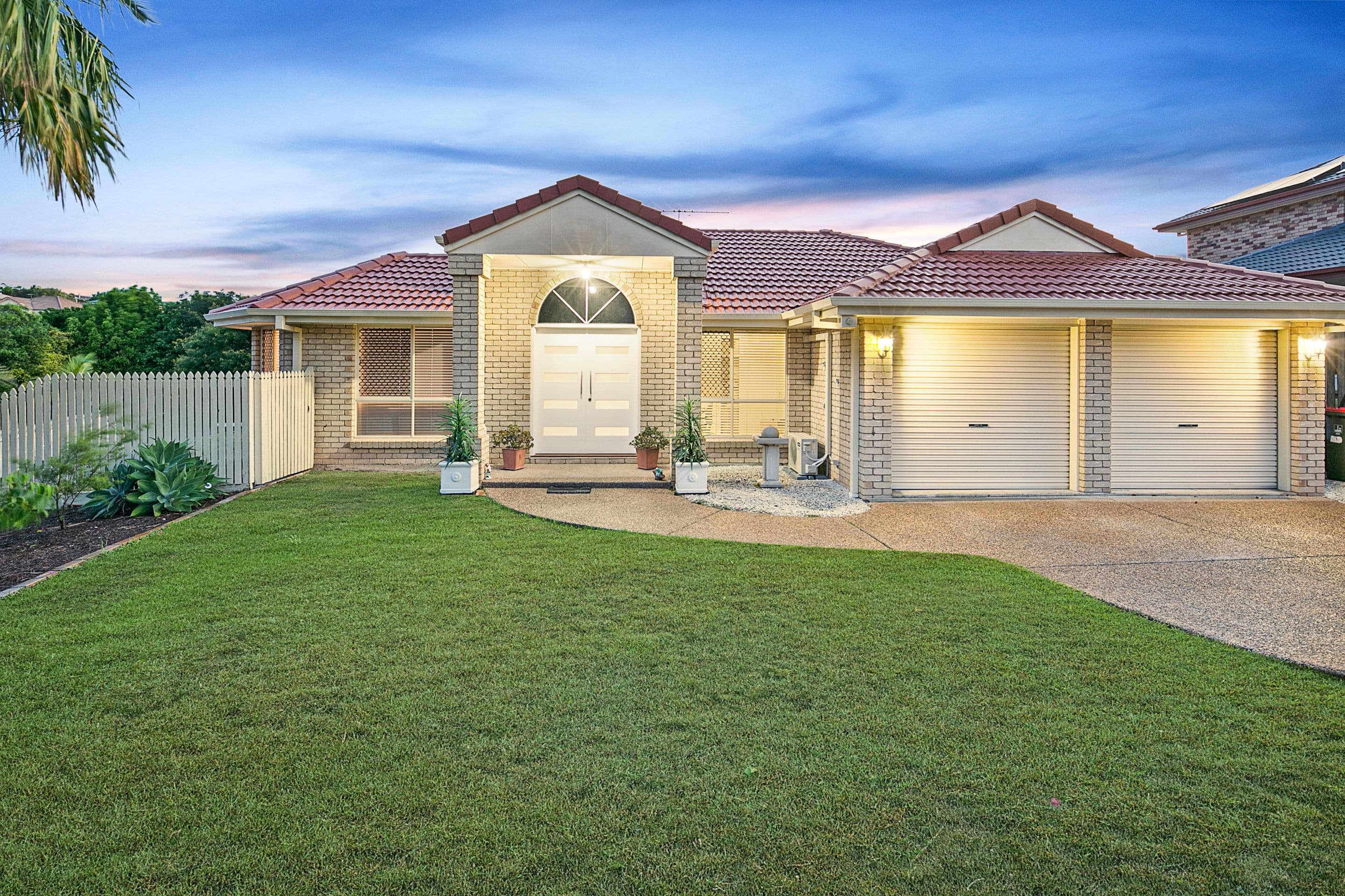6 Oak Place, Mackenzie QLD 4156, Mackenzie - Image 1