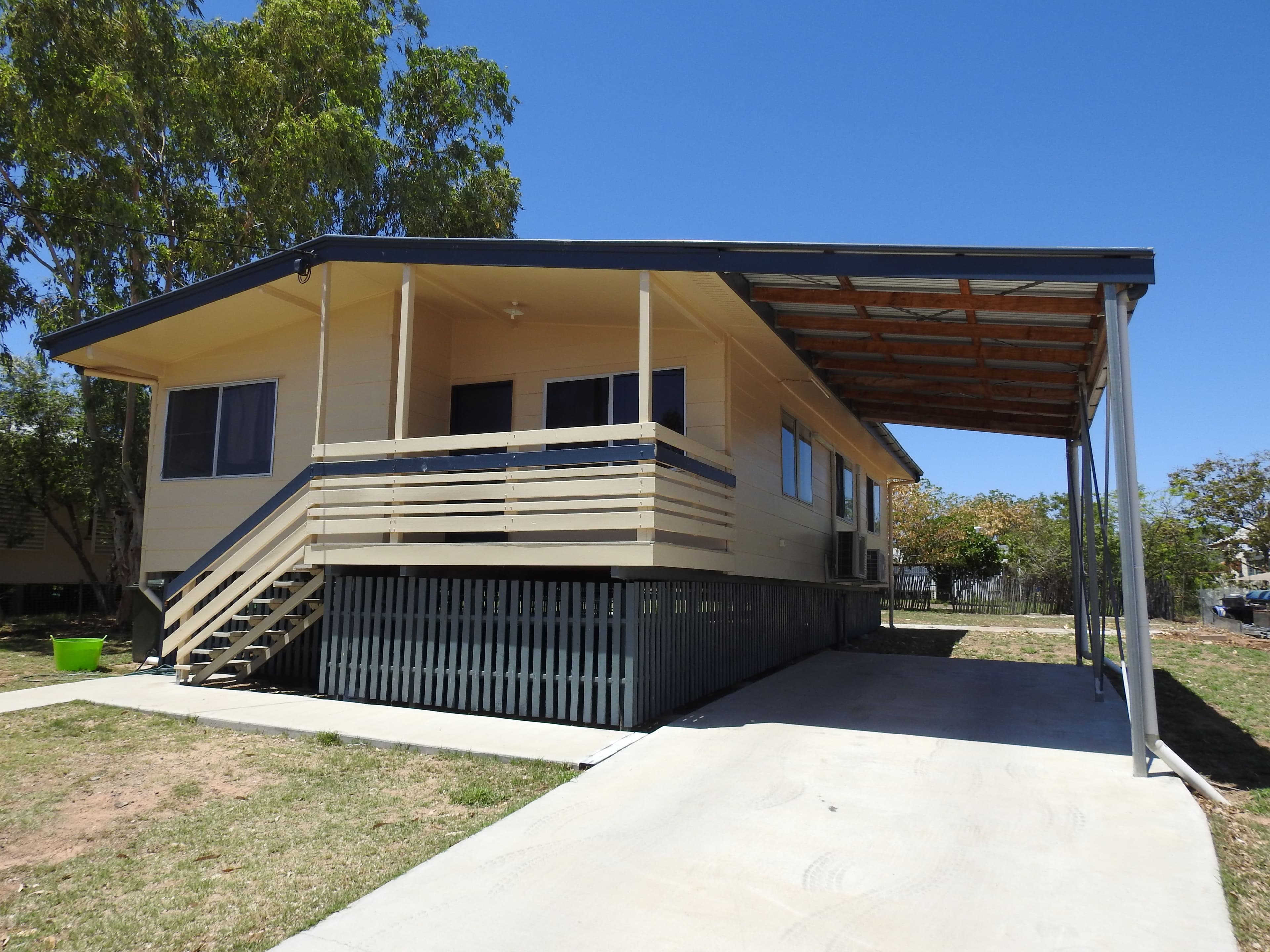 27 Cypress Street, Barcaldine QLD 4725, Barcaldine - Image 1