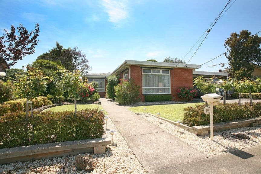 10 Jarrah Court, GLEN WAVERLEY VIC 3150, Glen Waverley - Image 1