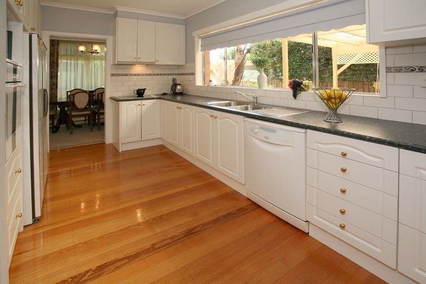 10 Jarrah Court, GLEN WAVERLEY VIC 3150, Glen Waverley - Thumbnail 2