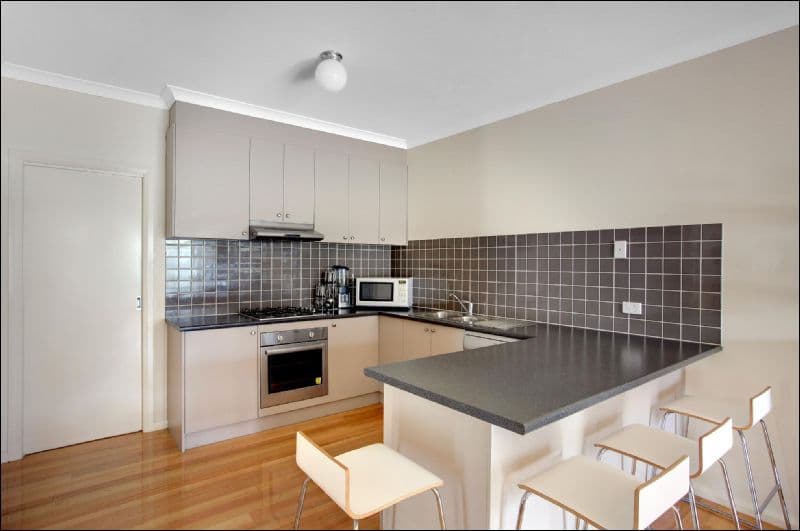 27 Reynolds Parade, PASCOE VALE SOUTH VIC 3044, Pascoe Vale South - Thumbnail 3