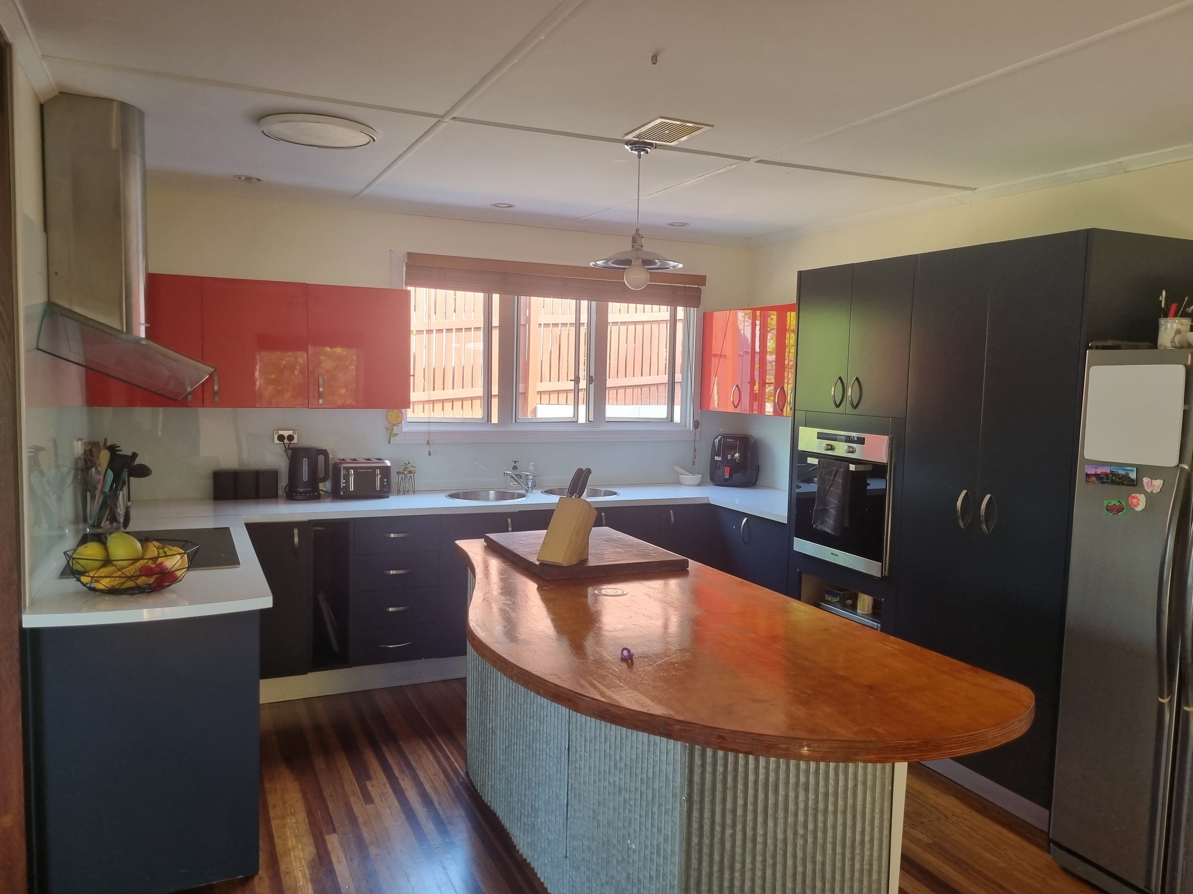 6 Trevally Street, Tannum Sands QLD 4680, Tannum Sands - Thumbnail 2