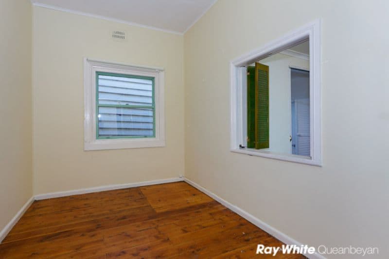 24 Crawford Street, QUEANBEYAN NSW 2620, Queanbeyan - Thumbnail 5