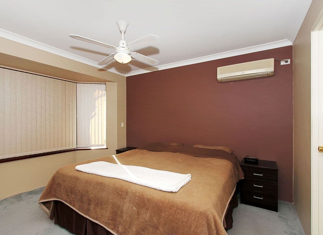 27 Lombardy Crescent, CAVERSHAM WA 6055, Caversham - Thumbnail 4
