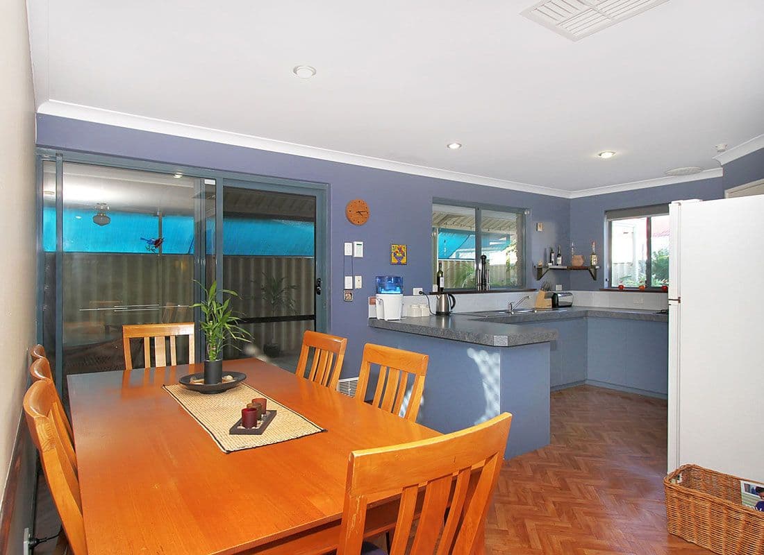 27 Lombardy Crescent, CAVERSHAM WA 6055, Caversham - Thumbnail 7