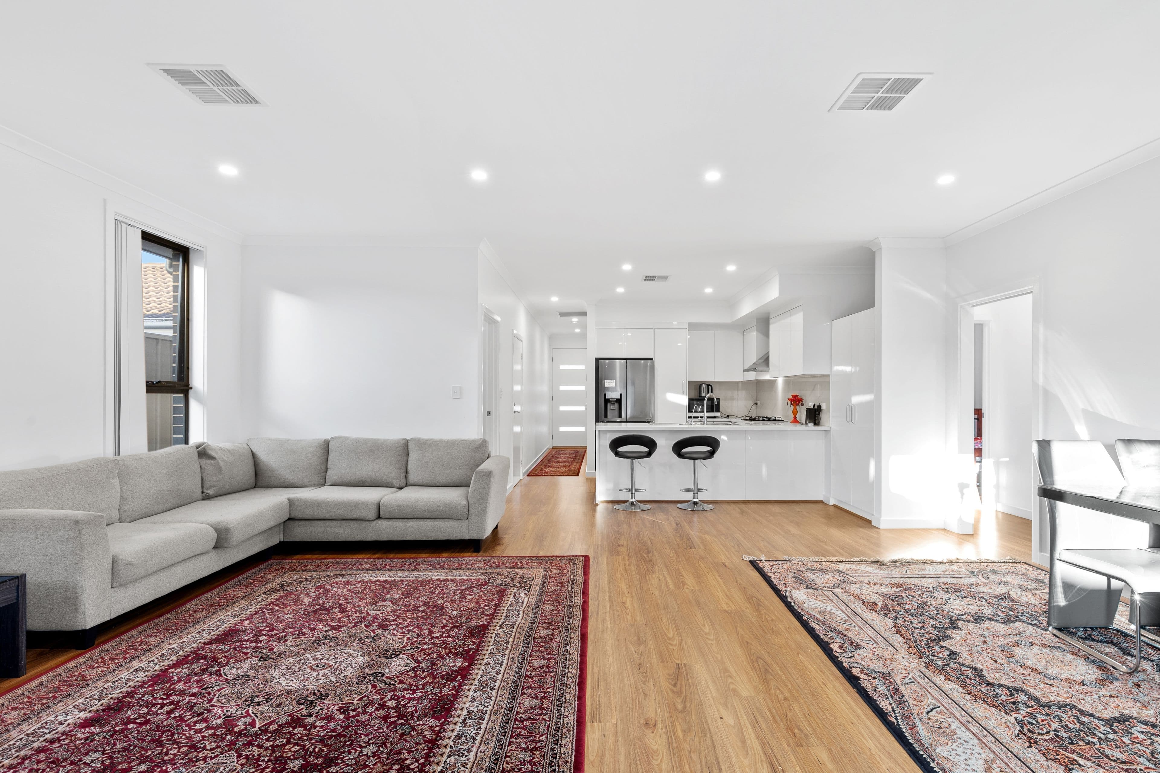 12 Larkdale Avenue, Marion SA 5043, Marion - Thumbnail 2