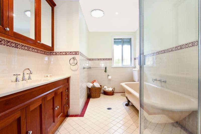 51 Clyde Avenue, MOOREBANK NSW 2170, Moorebank - Thumbnail 5