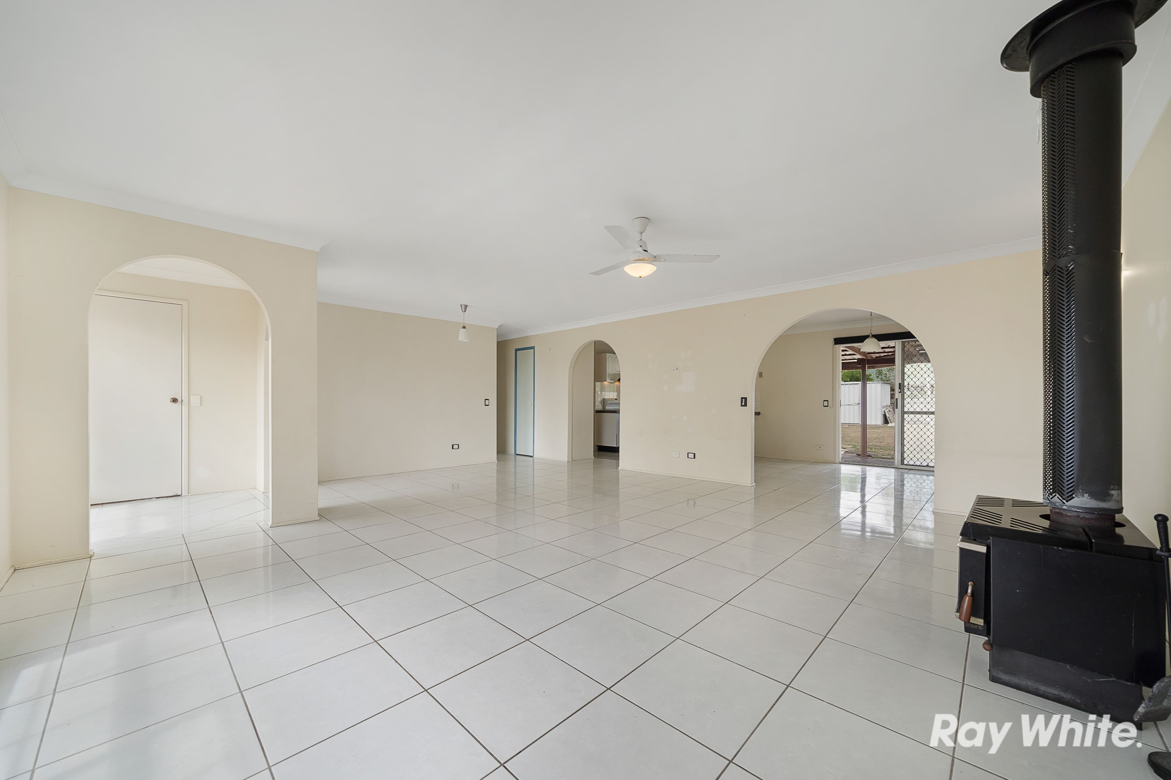 8 Newburn Street, Hillcrest QLD 4118, Hillcrest - Thumbnail 3