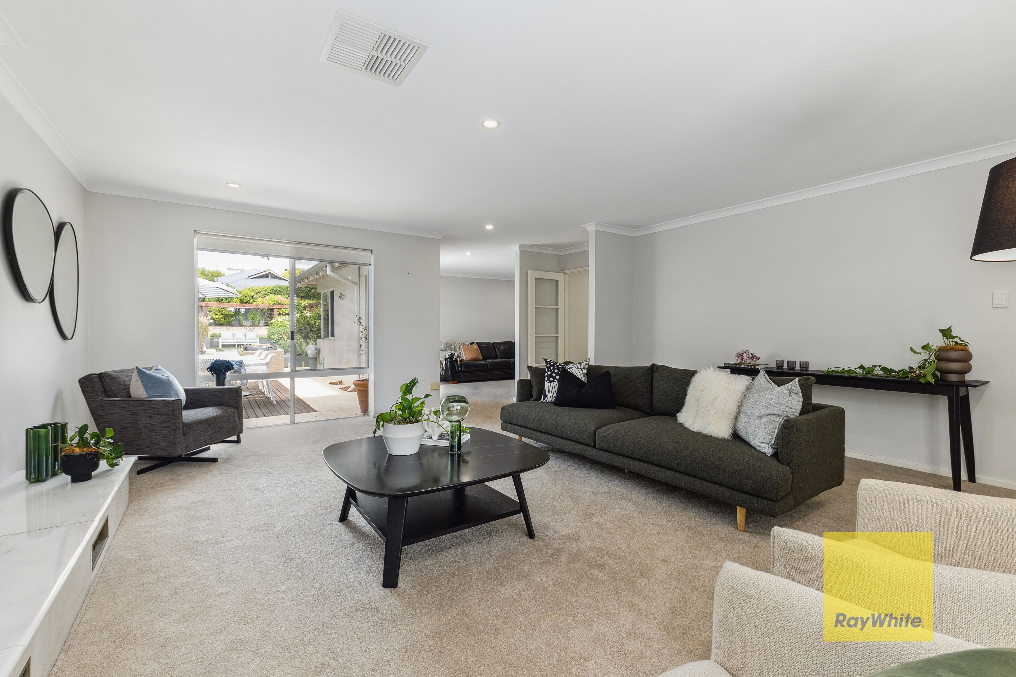 4 Baird Avenue, Nedlands WA 6009, Nedlands - Thumbnail 4