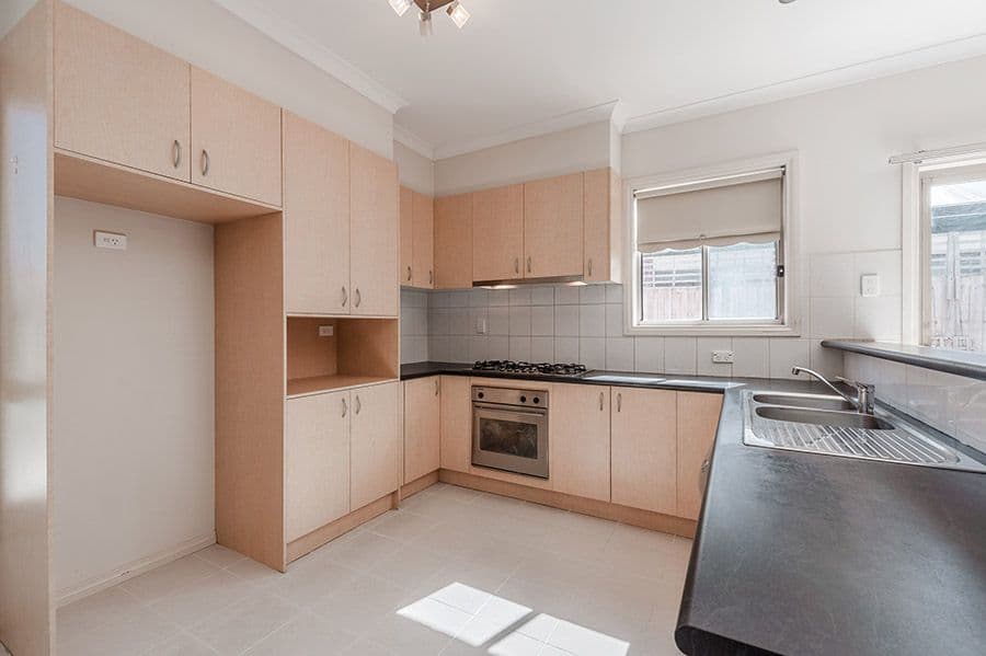 5 Shannon Grove, Roxburgh Park VIC 3064, Roxburgh Park - Thumbnail 2