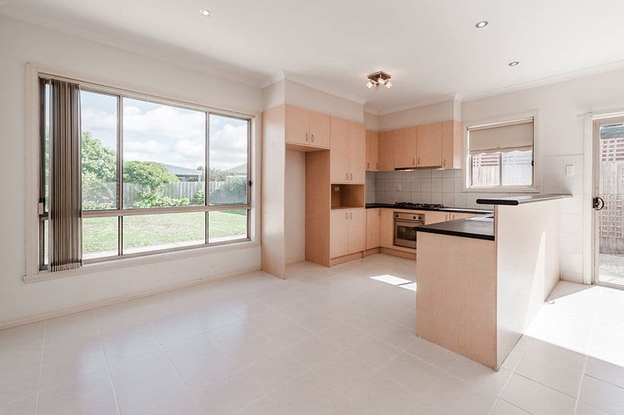 5 Shannon Grove, Roxburgh Park VIC 3064, Roxburgh Park - Thumbnail 3