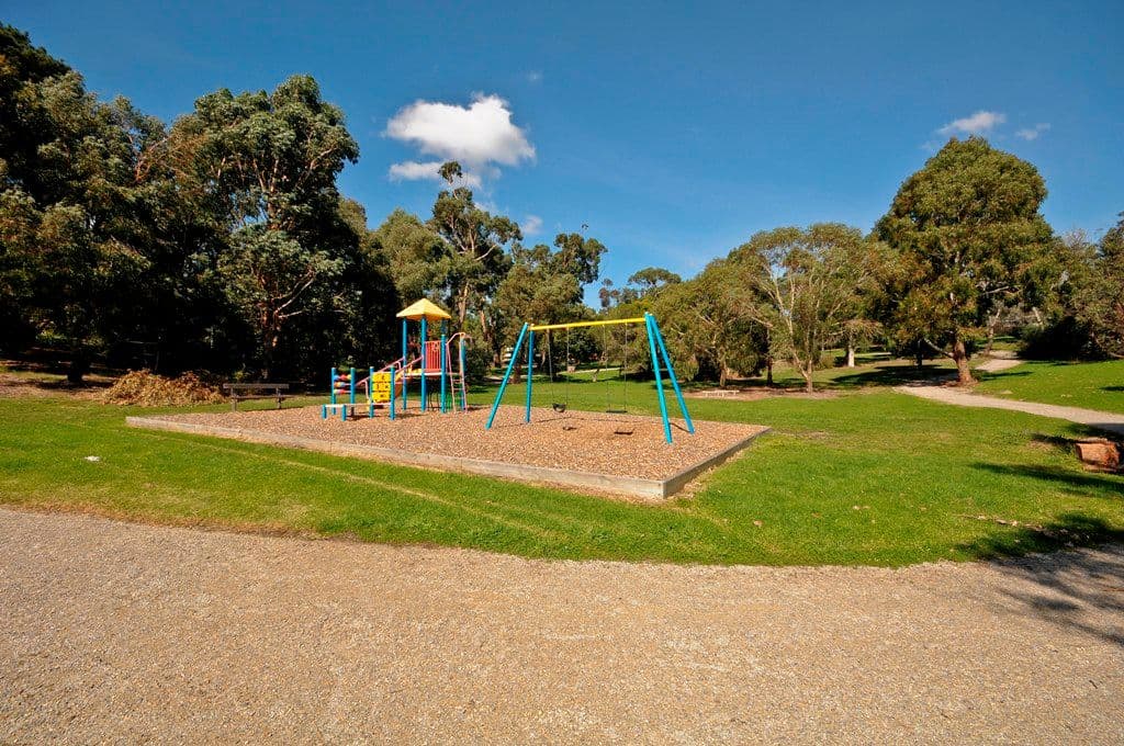 81 MOUNT VIEW Parade, Croydon VIC 3136, Croydon - Thumbnail 4