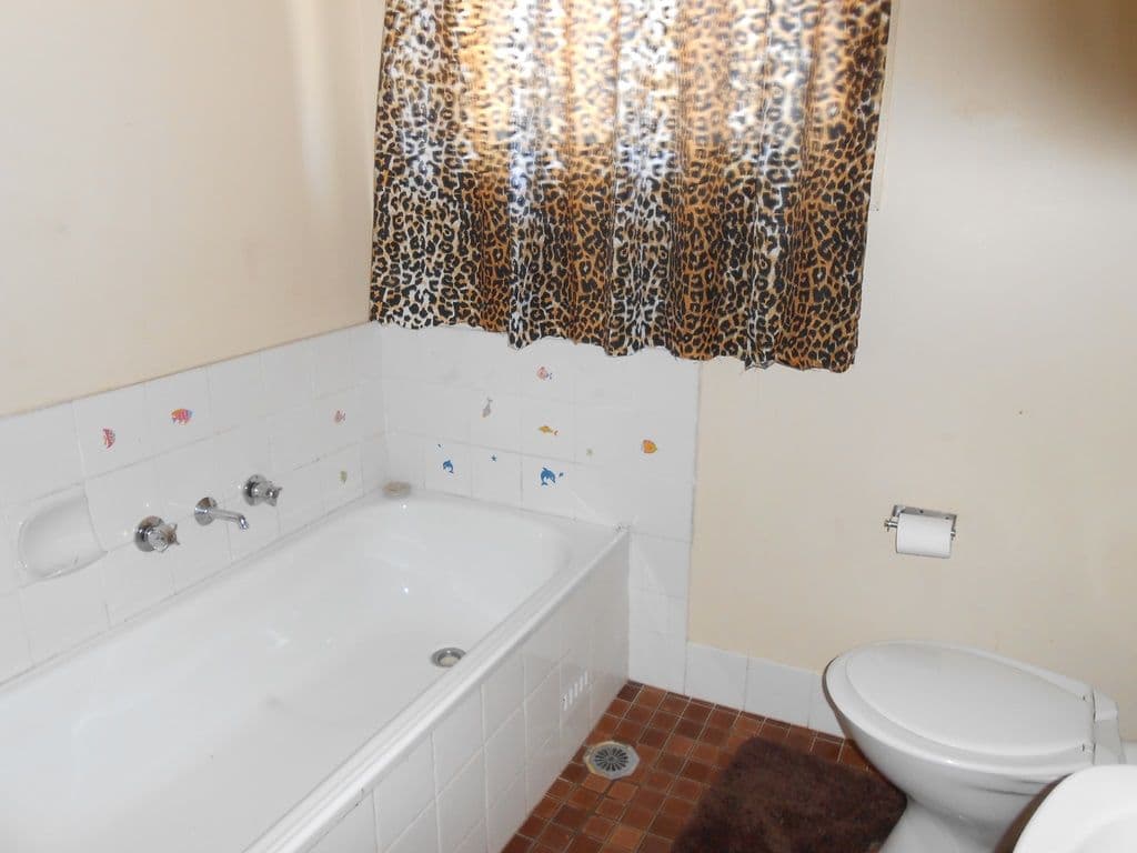 4 Flemming Crescent, Tamworth NSW 2340, West Tamworth - Thumbnail 7