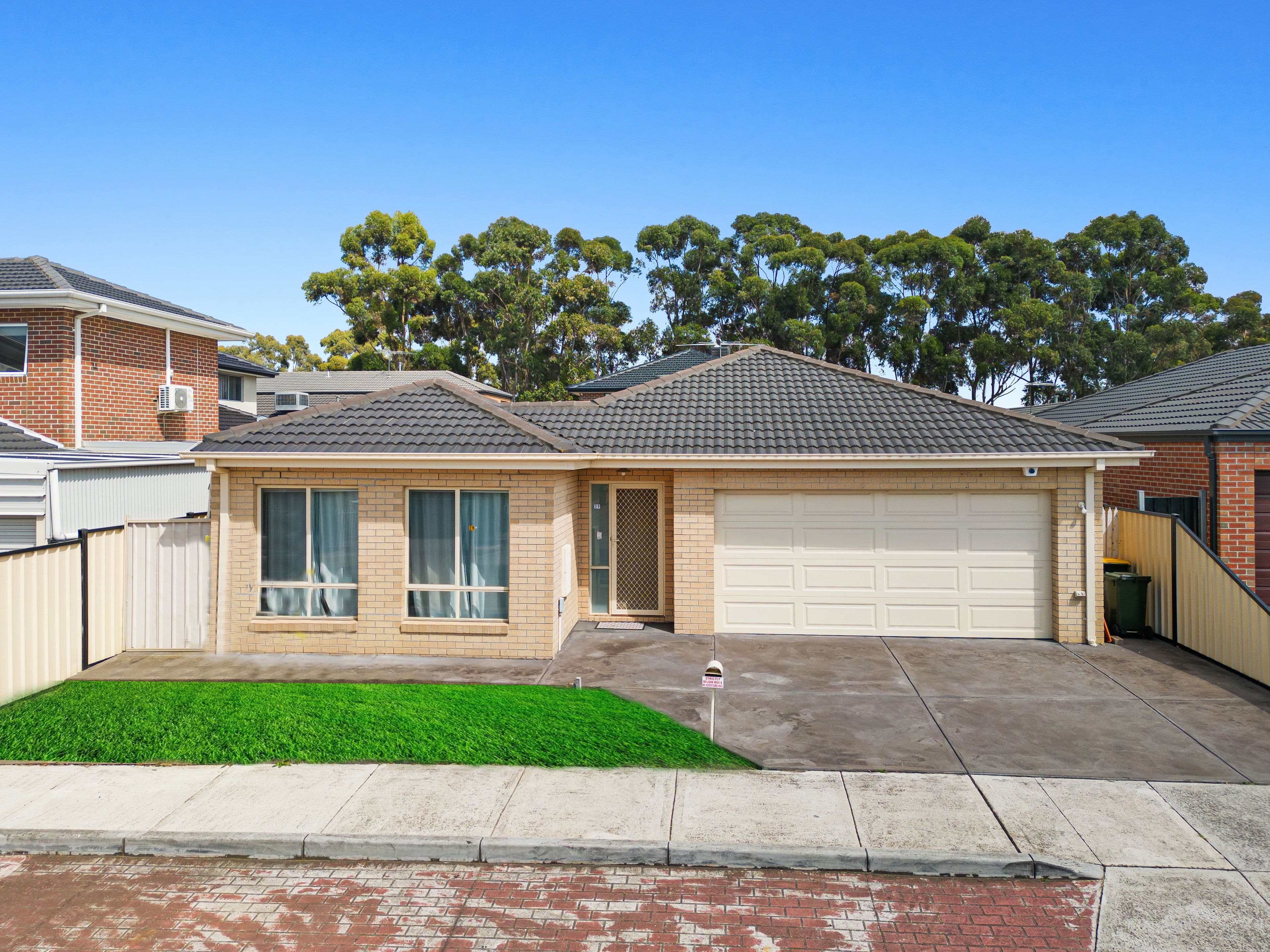 29 Levenia Street, St Albans VIC 3021, St Albans - Image 1