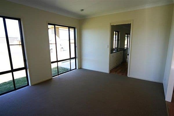 38 Glen Eagles Drive, Dalby QLD 4405, Dalby - Thumbnail 4