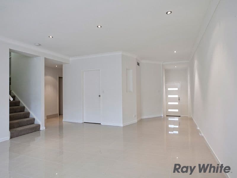 40 Julia Street, WAVELL HEIGHTS QLD 4012, Wavell Heights - Thumbnail 4