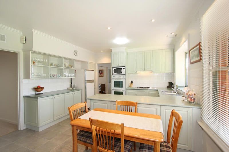 3 Rosanna Street, CARNEGIE VIC 3163, Carnegie - Thumbnail 4
