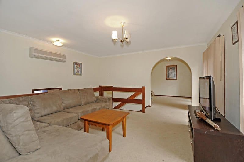 49 Postle Circuit, HOLT ACT 2615, Holt - Thumbnail 6