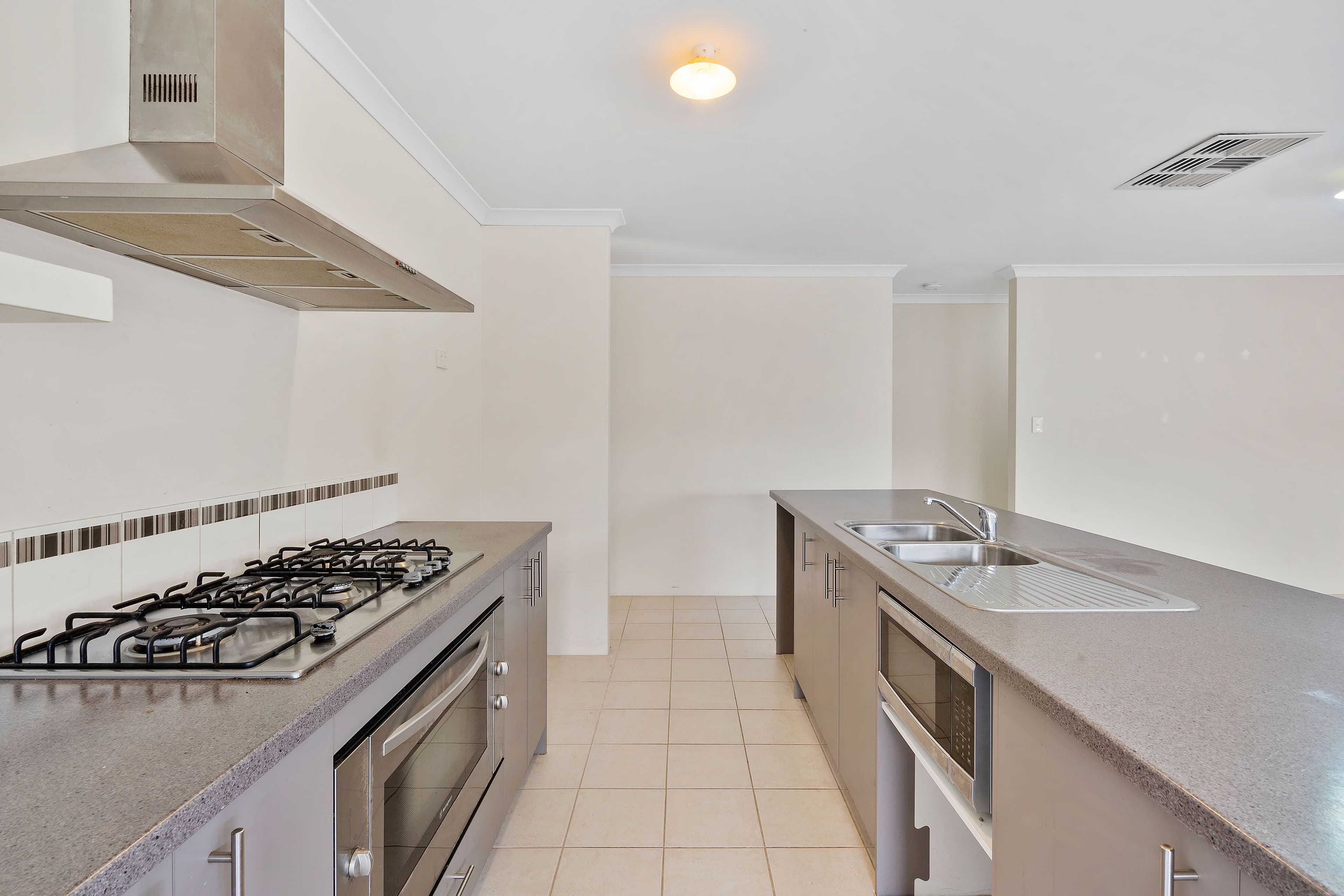 114 Countess Circuit, South Yunderup WA 6208, South Yunderup - Thumbnail 6