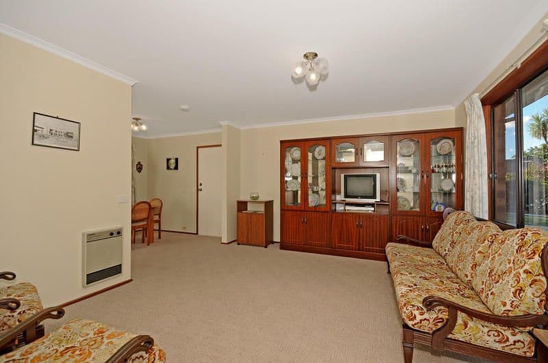 68 Cromwell Circuit, ISABELLA PLAINS ACT 2905, Isabella Plains - Thumbnail 4