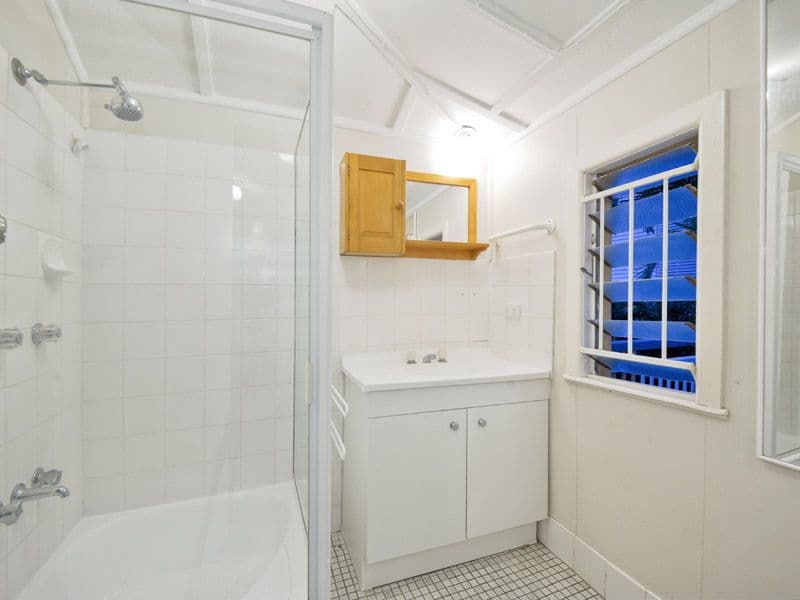 140 Kennigo Street, Spring Hill QLD 4000, Spring Hill - Thumbnail 8