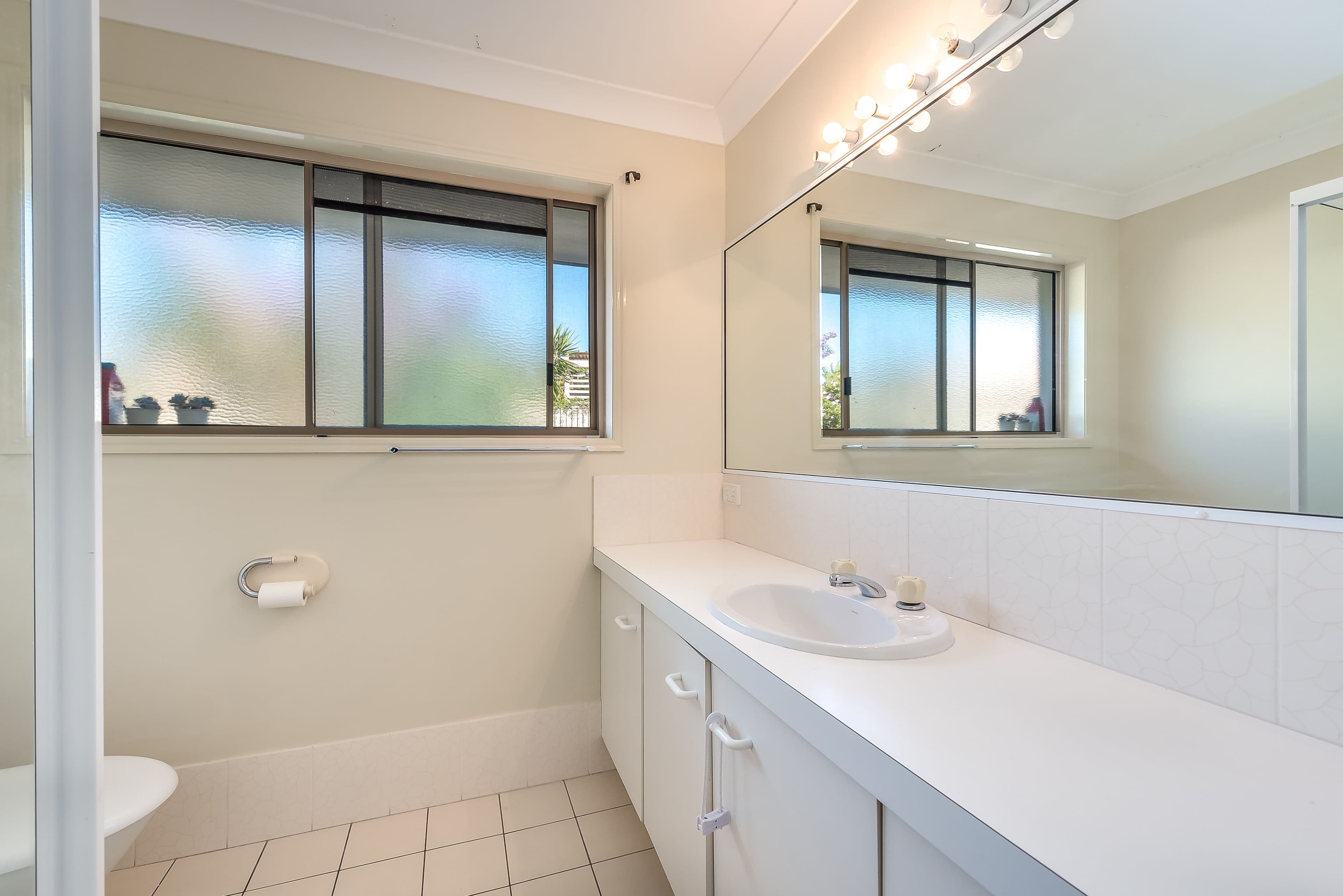 319 Central Street, Arundel QLD 4214, Arundel - Thumbnail 7