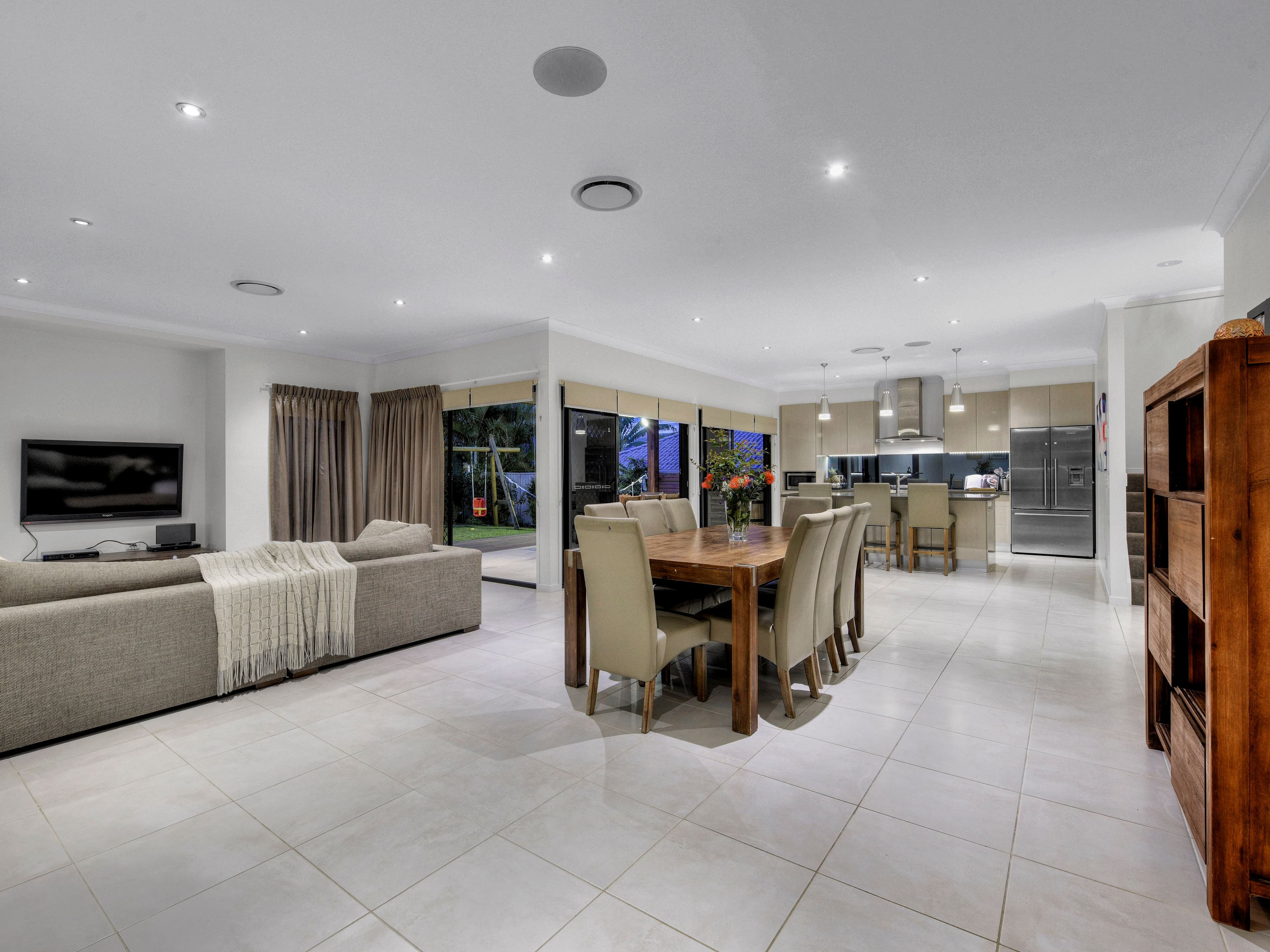 11 Cassia Street, Bridgeman Downs QLD 4035, Bridgeman Downs - Thumbnail 2